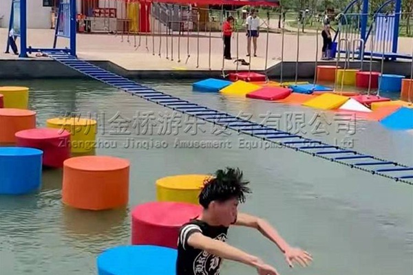 水上拓展項目_體能樂園
