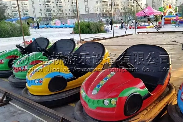 地網(wǎng)雙人碰碰車(chē)